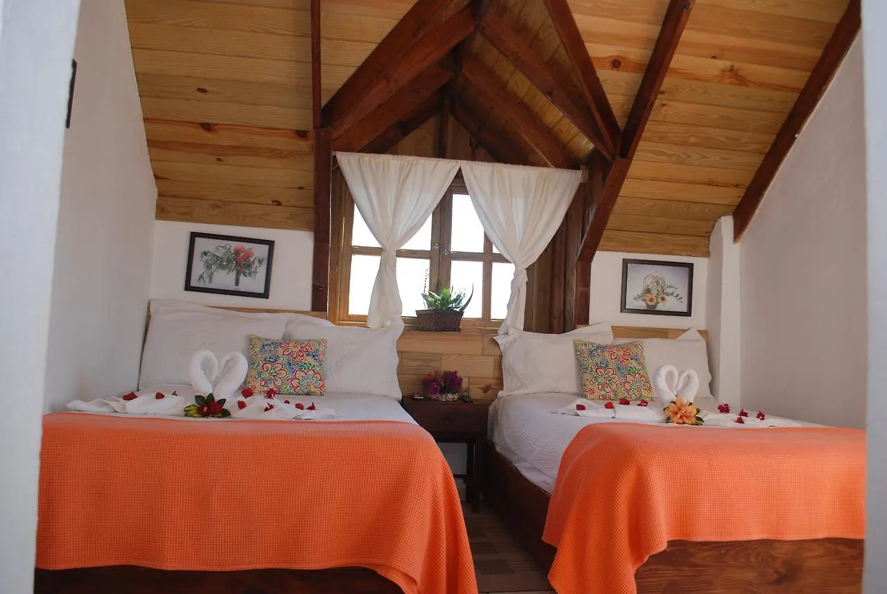 Hotel Rancho Constanza & Cabanas De La Montana